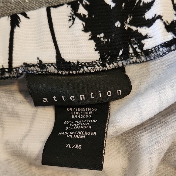 Attention Black and White Mini Pencil Skirt - Picture 2 of 3